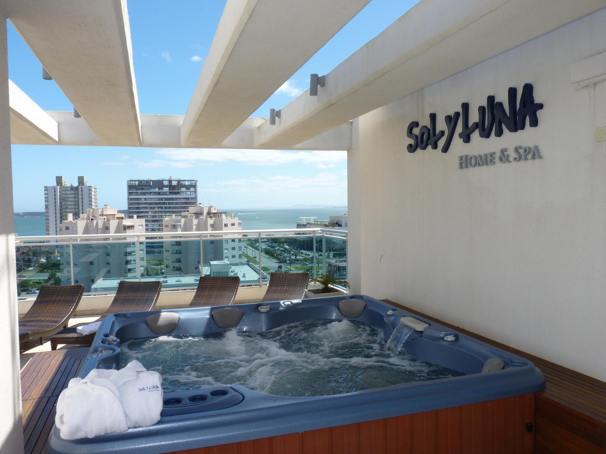 Sol Y Luna Home & Spa 埃斯特角城 外观 照片