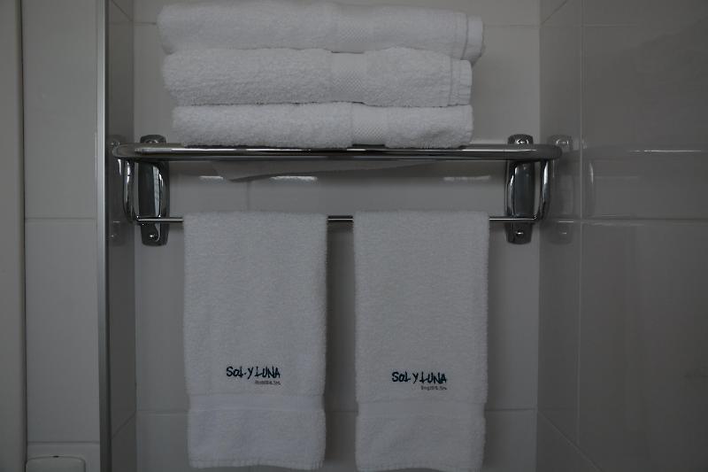 Sol Y Luna Home & Spa 埃斯特角城 外观 照片